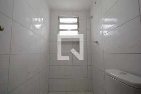 Banheiro de casa para alugar com 1 quarto, 70m² em Jardim do Estádio, Santo André