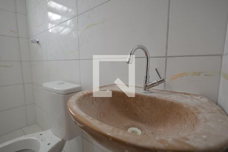 Banheiro de casa para alugar com 1 quarto, 70m² em Jardim do Estádio, Santo André