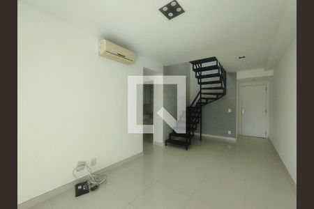 Sala de apartamento para alugar com 4 quartos, 165m² em Barra da Tijuca, Rio de Janeiro