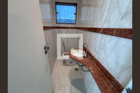 Lavabo de casa de condomínio para alugar com 6 quartos, 580m² em Recreio dos Bandeirantes, Rio de Janeiro