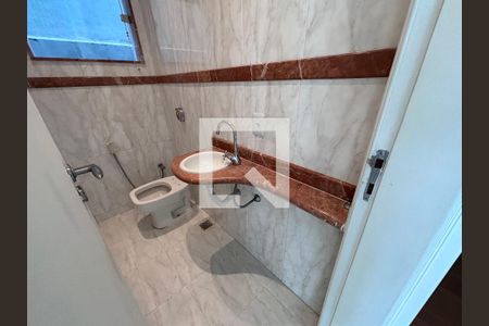 Lavabo de casa de condomínio para alugar com 6 quartos, 580m² em Recreio dos Bandeirantes, Rio de Janeiro