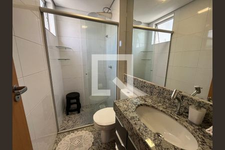Banheiro de apartamento à venda com 2 quartos, 135m² em Carmo, Belo Horizonte