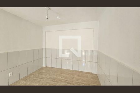 Apartamento para alugar com 2 quartos, 65m² em Vila Emil, Mesquita