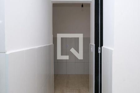 Quarto de kitnet/studio para alugar com 2 quartos, 65m² em Vila Emil, Mesquita