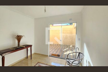Sala de apartamento para alugar com 2 quartos, 65m² em Vila Emil, Mesquita