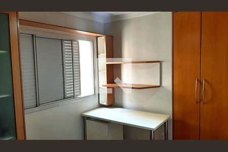 Quarto de apartamento para alugar com 3 quartos, 76m² em Jardim Flamboyant, Campinas