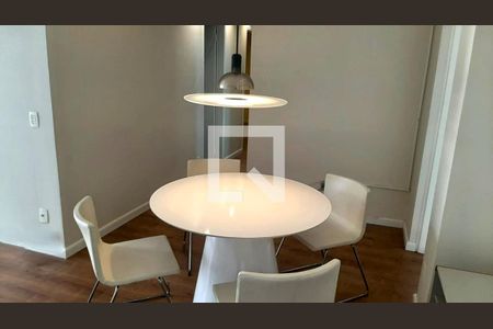 Sala de apartamento para alugar com 3 quartos, 76m² em Jardim Flamboyant, Campinas