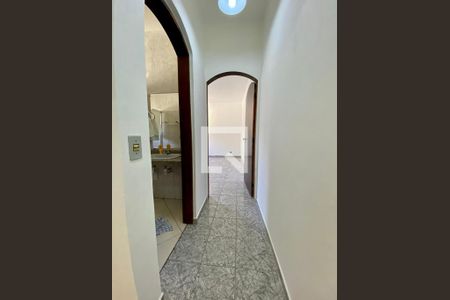 Corredor de casa à venda com 5 quartos, 200m² em Jardim Imperial, São Paulo