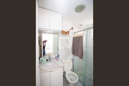 Banheiro da Suíte de apartamento à venda com 3 quartos, 100m² em Cabral, Contagem