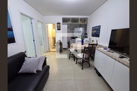 Sala de casa de condomínio para alugar com 2 quartos, 53m² em Guilhermina, Praia Grande