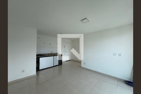 Sala de kitnet/studio para alugar com 1 quarto, 38m² em Taquara, Rio de Janeiro