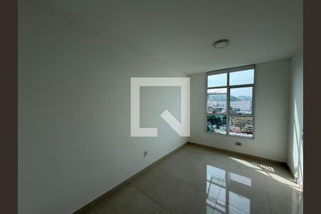 Quarto  de kitnet/studio para alugar com 1 quarto, 38m² em Taquara, Rio de Janeiro