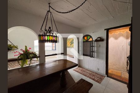 Sala de apartamento para alugar com 1 quarto, 27m² em Barra de Guaratiba, Rio de Janeiro