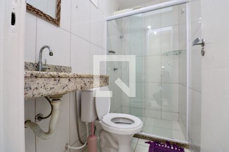 Banheiro de casa de condomínio para alugar com 1 quarto, 45m² em Praia do Flamengo, Salvador