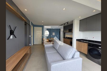 Sala de apartamento para alugar com 1 quarto, 40m² em Empresarial 18 do Forte, Barueri