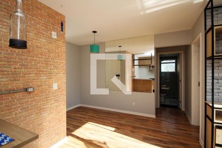 Sala de apartamento para alugar com 2 quartos, 47m² em Vila Monte Serrat, Cotia