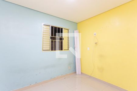 Quarto 1  de casa para alugar com 2 quartos, 70m² em Jardim Bartira, São Paulo