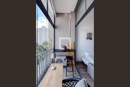 Varanda de kitnet/studio à venda com 1 quarto, 42m² em Vila Mariana, São Paulo