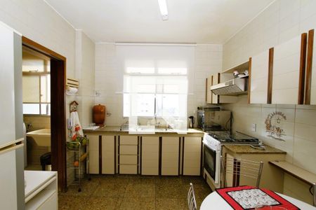 Apartamento para alugar com 4 quartos, 140m² em Gutierrez, Belo Horizonte