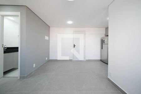 Sala/Cozinha de apartamento para alugar com 2 quartos, 38m² em Vila Campanela, São Paulo