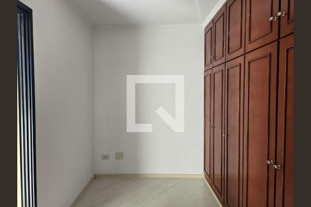 Quarto 01 acesso a varanda da Sala  de apartamento à venda com 2 quartos, 64m² em Vila Rosalia, Guarulhos