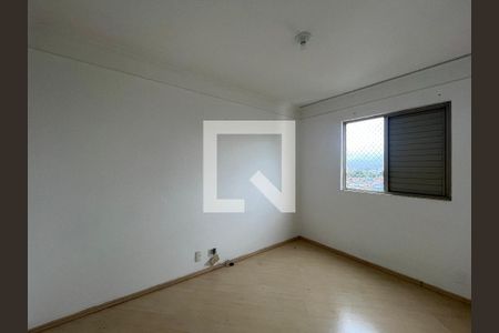 Quarto de apartamento para alugar com 2 quartos, 56m² em Vila Pita, São Paulo