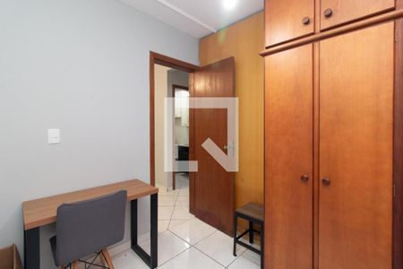 Quarto 1 de apartamento à venda com 2 quartos, 47m² em Menino Deus, Porto Alegre
