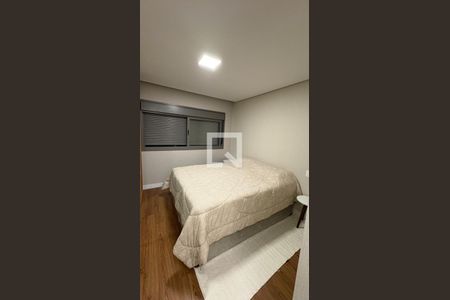 Quarto de apartamento à venda com 3 quartos, 121m² em Jardim Teresa, São Paulo