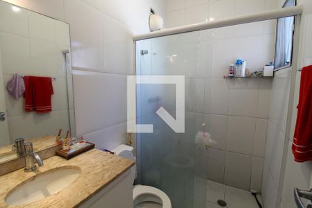 Banheiro de casa de condomínio à venda com 3 quartos, 140m² em Jardim Sarah, São Paulo