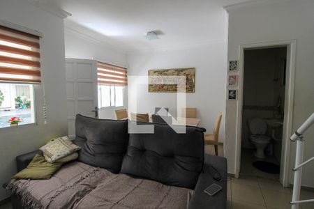 Sala de casa de condomínio à venda com 3 quartos, 140m² em Jardim Sarah, São Paulo