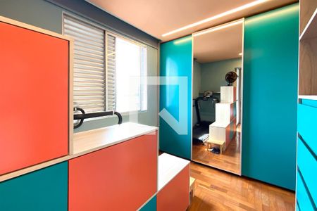 Closet da Suite 1 de apartamento à venda com 2 quartos, 132m² em Santo Antônio, Belo Horizonte
