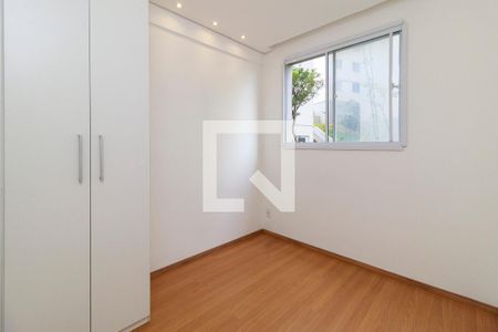 Quarto 2 de apartamento para alugar com 2 quartos, 42m² em Parque Maria Helena, São Paulo