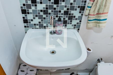 Lavabo de casa à venda com 2 quartos, 160m² em Jardim Vivan, São Paulo