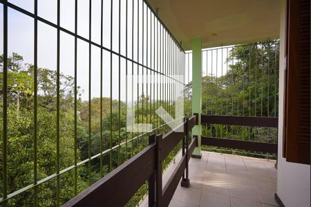 Varanda de casa à venda com 4 quartos, 387m² em Teresópolis, Porto Alegre