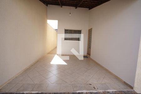 Casa para alugar com 4 quartos, 143m² em Residencial Alice Barbosa, Goiânia