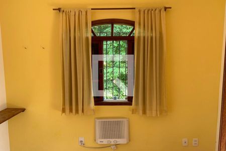 Quarto 1 de casa para alugar com 2 quartos, 121m² em Embaré, Santos