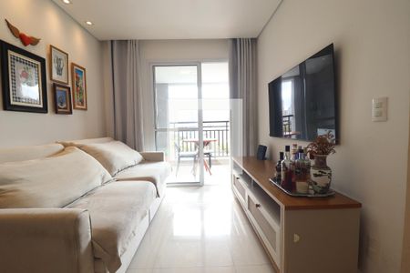 Sala de apartamento à venda com 3 quartos, 77m² em Vila Scarpelli, Santo André