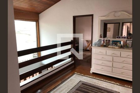 Casa à venda com 4 quartos, 420m² em Vila Galvão, Guarulhos