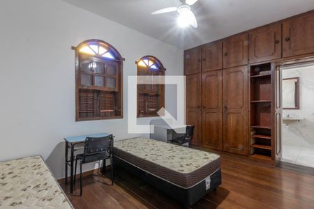 Suite de casa à venda com 7 quartos, 630m² em Ouro Preto, Belo Horizonte