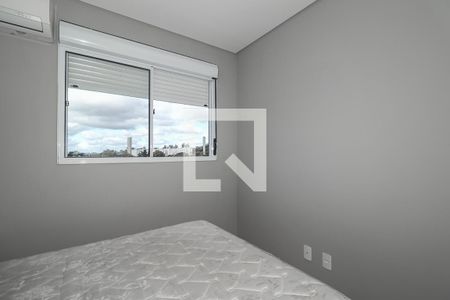 Quarto de apartamento para alugar com 2 quartos, 42m² em Rubem Berta, Porto Alegre