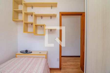 Quarto 1 de apartamento para alugar com 3 quartos, 185m² em Petrópolis, Porto Alegre