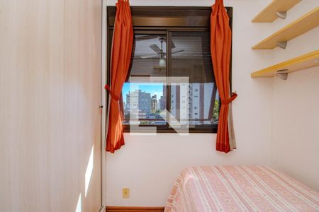 Quarto 1 de apartamento para alugar com 3 quartos, 185m² em Petrópolis, Porto Alegre