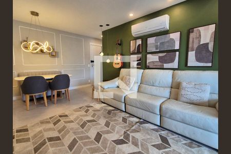 Sala de apartamento à venda com 2 quartos, 125m² em Barra da Tijuca, Rio de Janeiro
