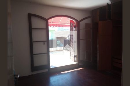 DORMITORIO de casa à venda com 3 quartos, 200m² em Centro, Osasco