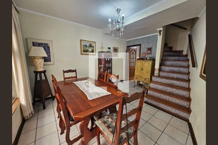 Casa à venda com 3 quartos, 150m² em Jardim Rizzo, São Paulo