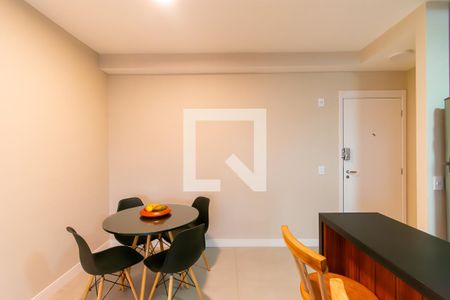 Sala de apartamento para alugar com 2 quartos, 65m² em Vila Ema, São Paulo