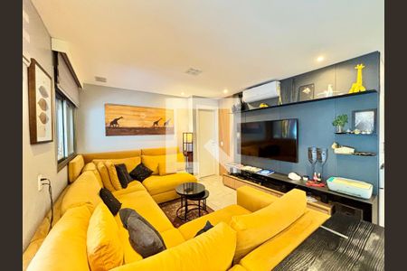 Sala  de apartamento à venda com 3 quartos, 149m² em Vila Madalena, São Paulo