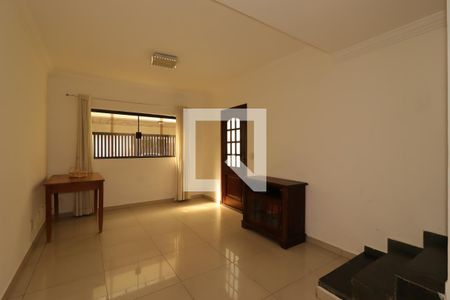 Sala de casa à venda com 3 quartos, 115m² em Pinheirinho, Santo André
