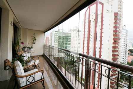 Varanda de apartamento à venda com 4 quartos, 188m² em Campo Belo, São Paulo