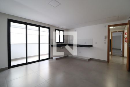 Sala/Cozinha de apartamento para alugar com 2 quartos, 63m² em Daniel Fonseca, Uberlândia